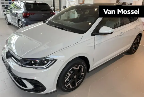 1.0 TSI R-Line Edition Panoramadak | Stoelverwarming | Adaptive Cruise Control | Carplay | Getint Glas | Climate Control | Parkeersensoren V+A |
