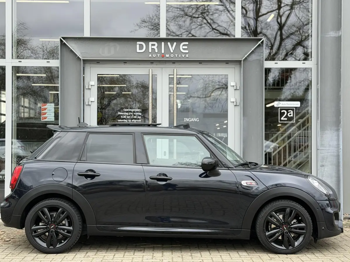 1.5 Cooper Dalston Edition JCW|Pano|H/K|Enigmatic Black