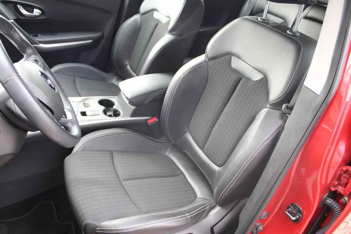 1.2 TCe Intens Pack Tech | Camera | Climate Control | All-season Banden