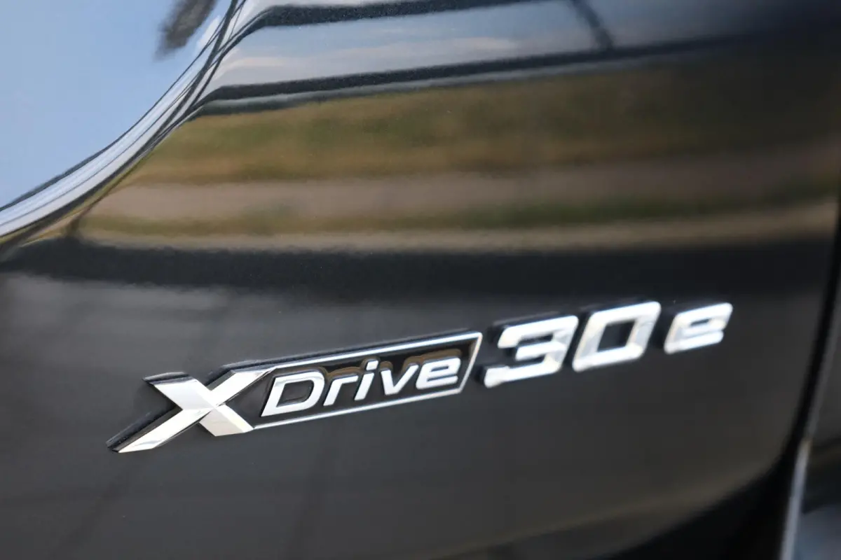 xDrive30e | M Sportpakket | Panorama Dak | SOH 93,3% | Head-Up Display | Active Cruise Control | Harman/Kardon | Trekhaak