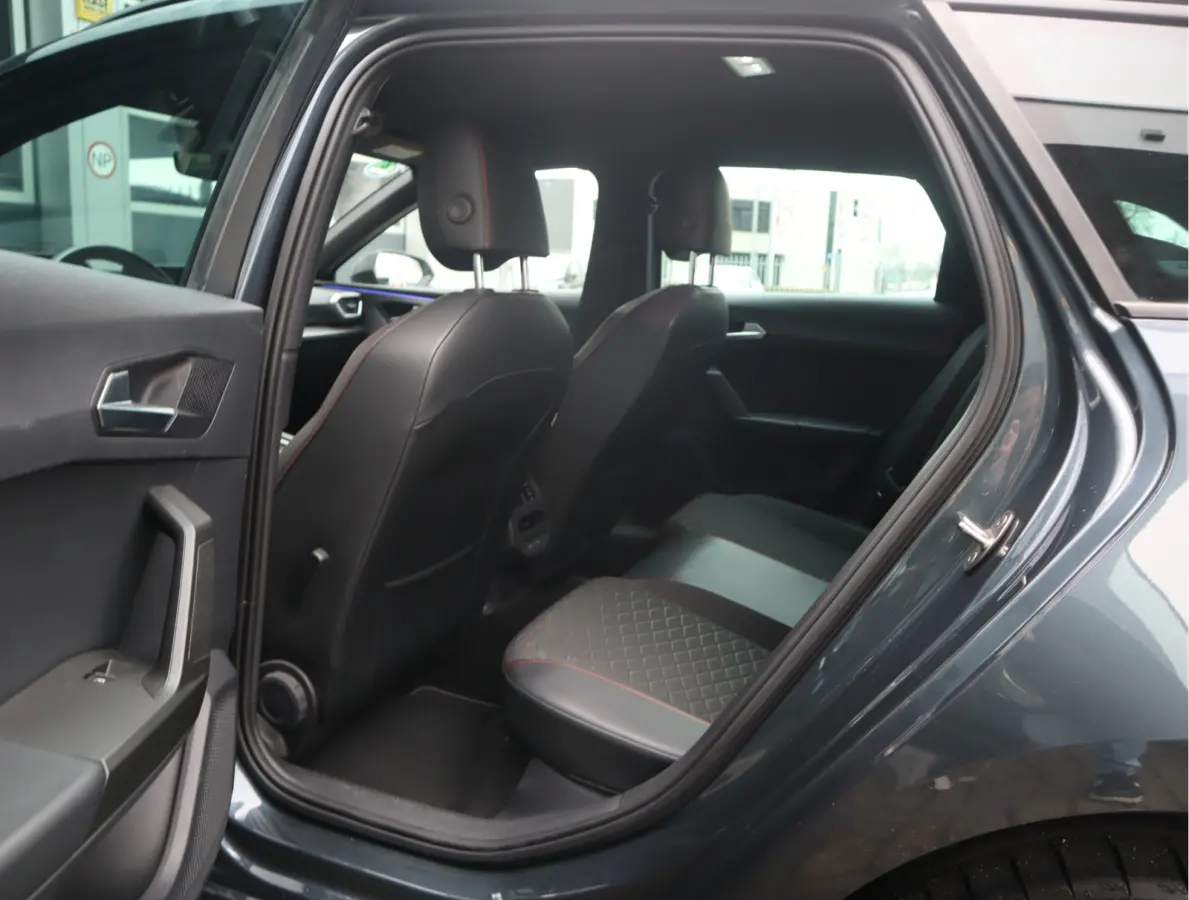 1.4 TSI eHybrid PHEV FR Navi / Carplay / Climate / Btw Auto