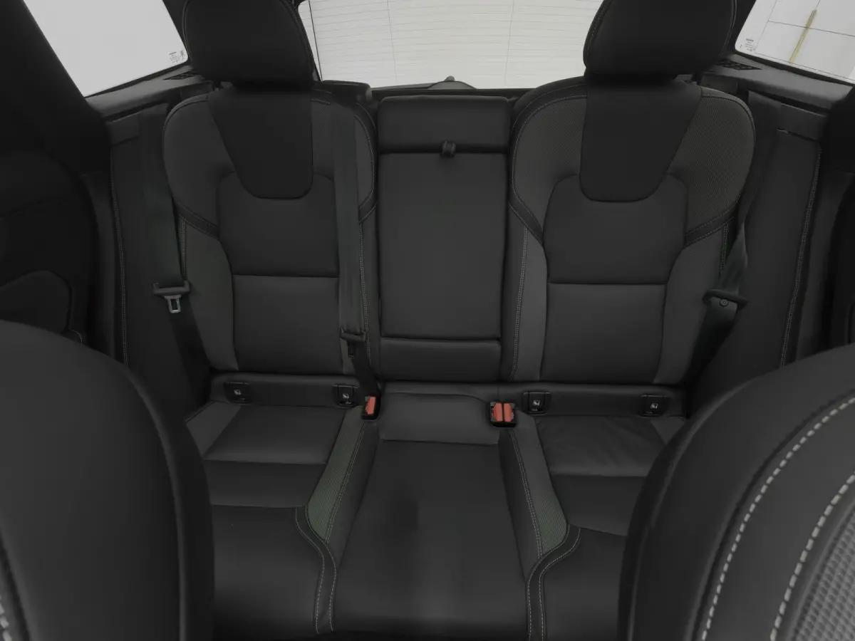 2.0 T6 Plug-in hybrid AWD Ultra Dark Long Range | PANO | 360° | ADAPTIVE | H&K | MEMORY | STOEL- EN STUURVERW. | TREKHAAK