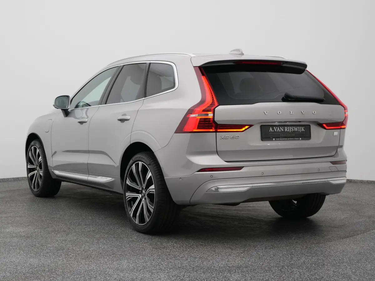 2.0 T6 Plug-in hybrid AWD Ultra Dark Long Range | PANO | 360° | ADAPTIVE | H&K | MEMORY | STOEL- EN STUURVERW. | TREKHAAK