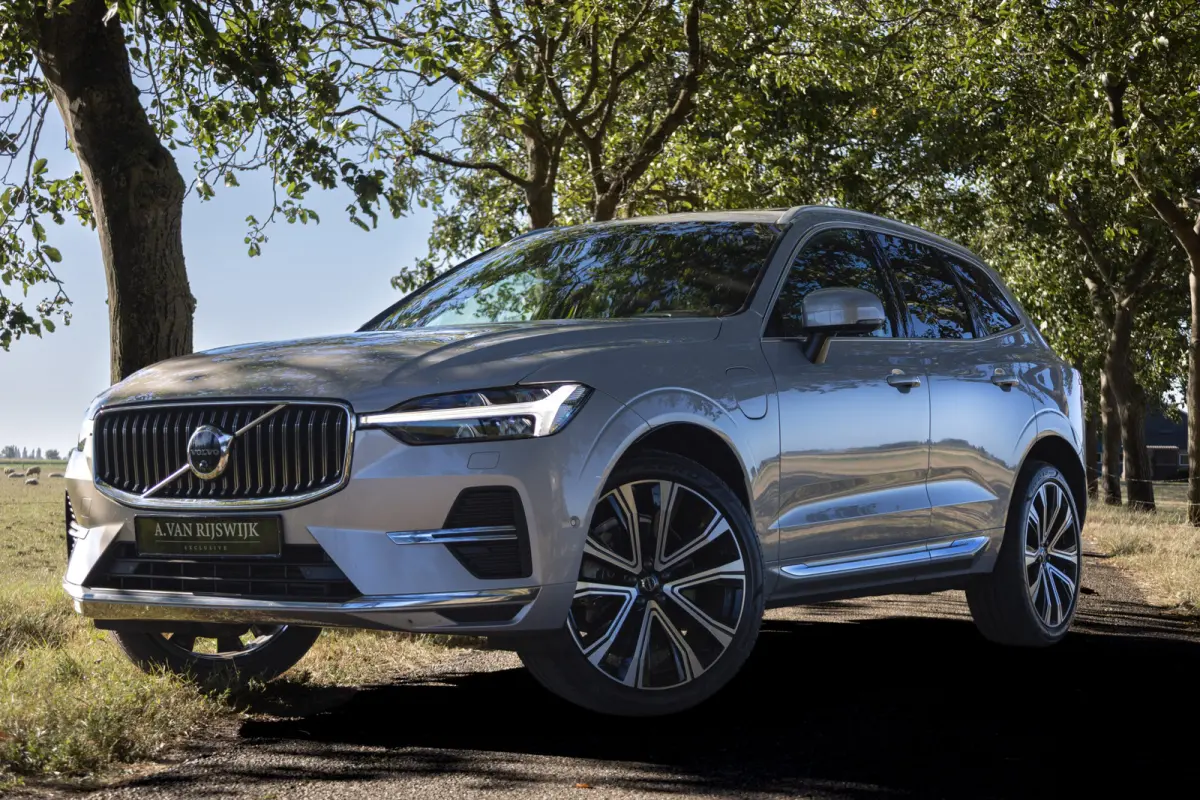 2.0 T6 Plug-in hybrid AWD Ultra Dark Long Range | PANO | 360° | ADAPTIVE | H&K | MEMORY | STOEL- EN STUURVERW. | TREKHAAK