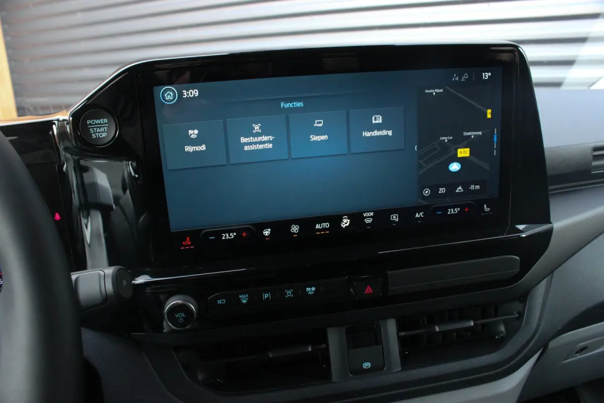 2.0 TDCI L2H1 170PK Limited DC / DUBBEL CABINE / JB- EDITION / DRIVER ASSISTANCE PACK / 5- ZITS /MY2024/CAMERA