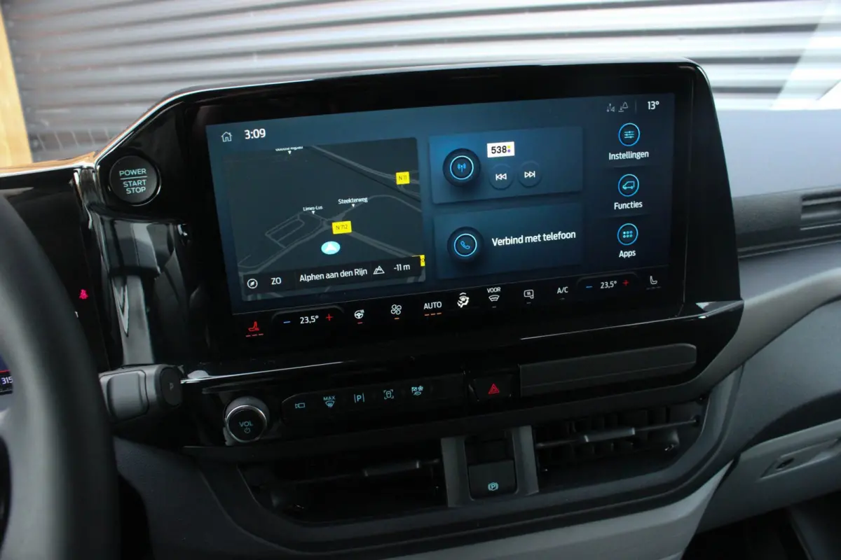 2.0 TDCI L2H1 170PK Limited DC / DUBBEL CABINE / JB- EDITION / DRIVER ASSISTANCE PACK / 5- ZITS /MY2024/CAMERA