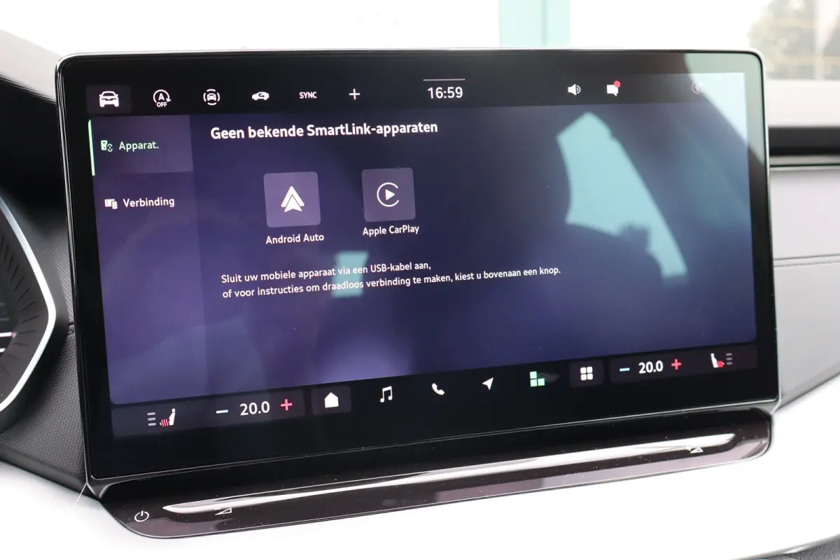 Business Edition | Achteruitrijcamera | Chromen grille | Cruise control met speedlimiter