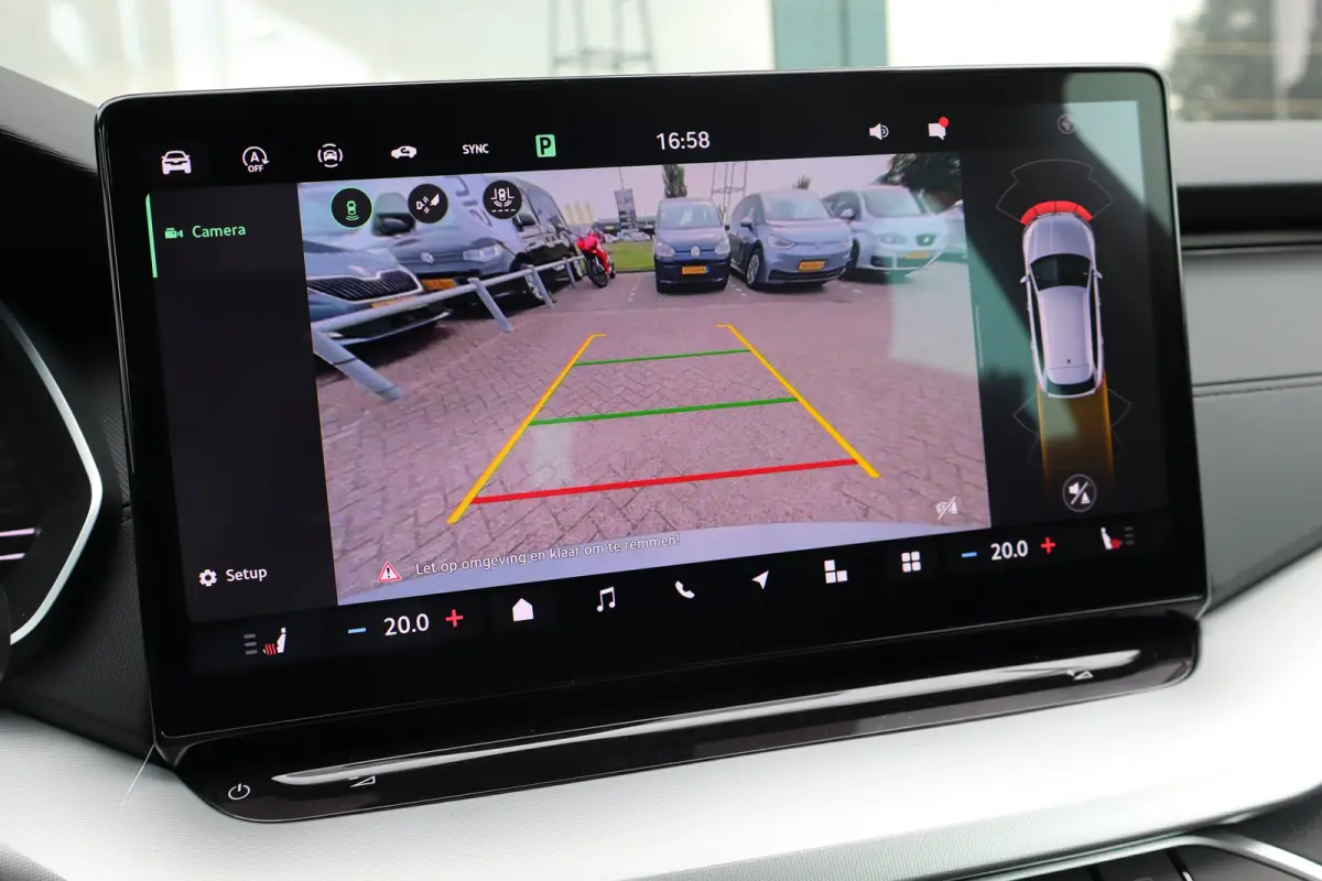 Business Edition | Achteruitrijcamera | Chromen grille | Cruise control met speedlimiter