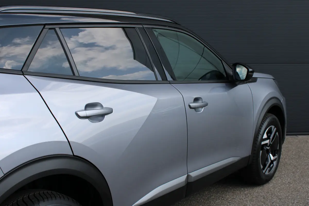 GT | Active Safety Brake met camera en radar (automatisch noodremsysteem) met Distance Alert (waarschuwing dreigende aanrijding) | Advanced Active Safety Brake met camera en radar | Climate 