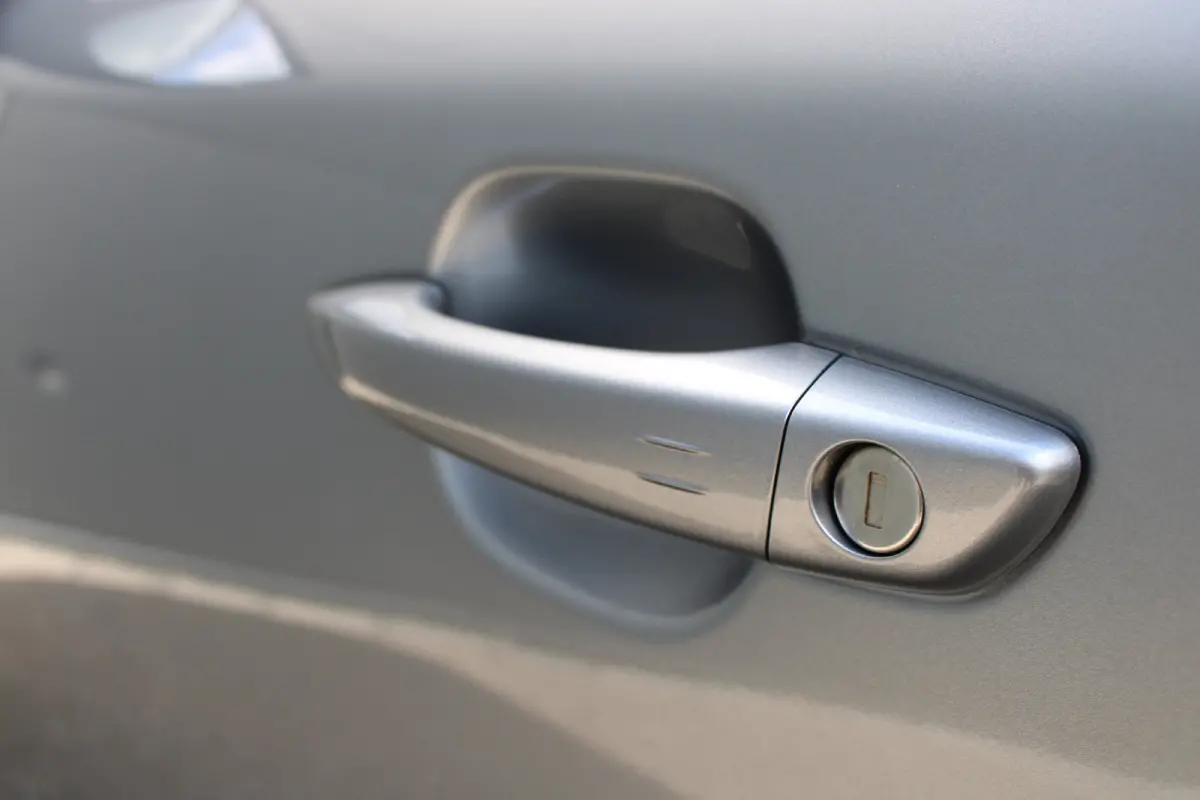 GT | Active Safety Brake met camera en radar (automatisch noodremsysteem) met Distance Alert (waarschuwing dreigende aanrijding) | Advanced Active Safety Brake met camera en radar | Climate 