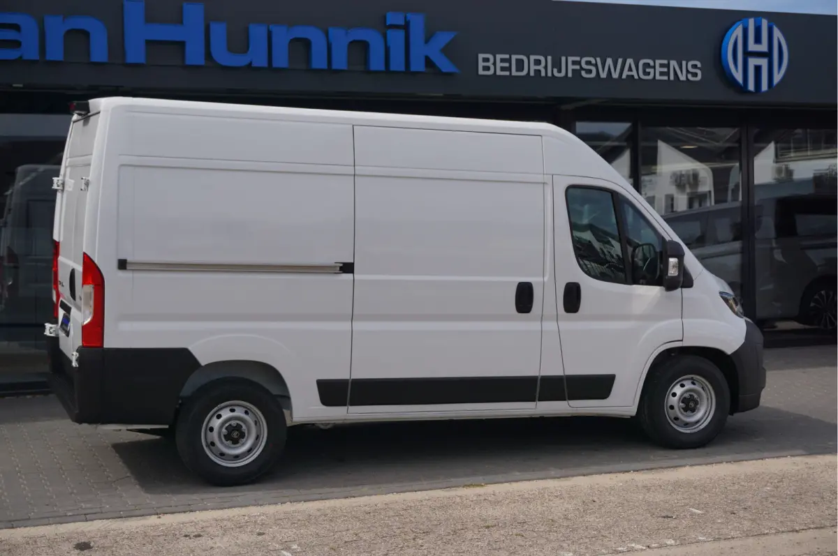 35 2.2 140PK EAT8 Automaat L2H2 BPM VRIJ!! 10" Navi, Clima, Camera, ACC LED, 270º Deur!! NR. J590*