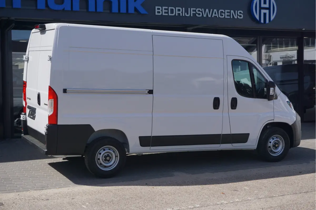 35 2.2 140PK L2H2 BPM VRIJ!! 10" Navi, Clima, Camera, 270º Deur!! NR. J602*