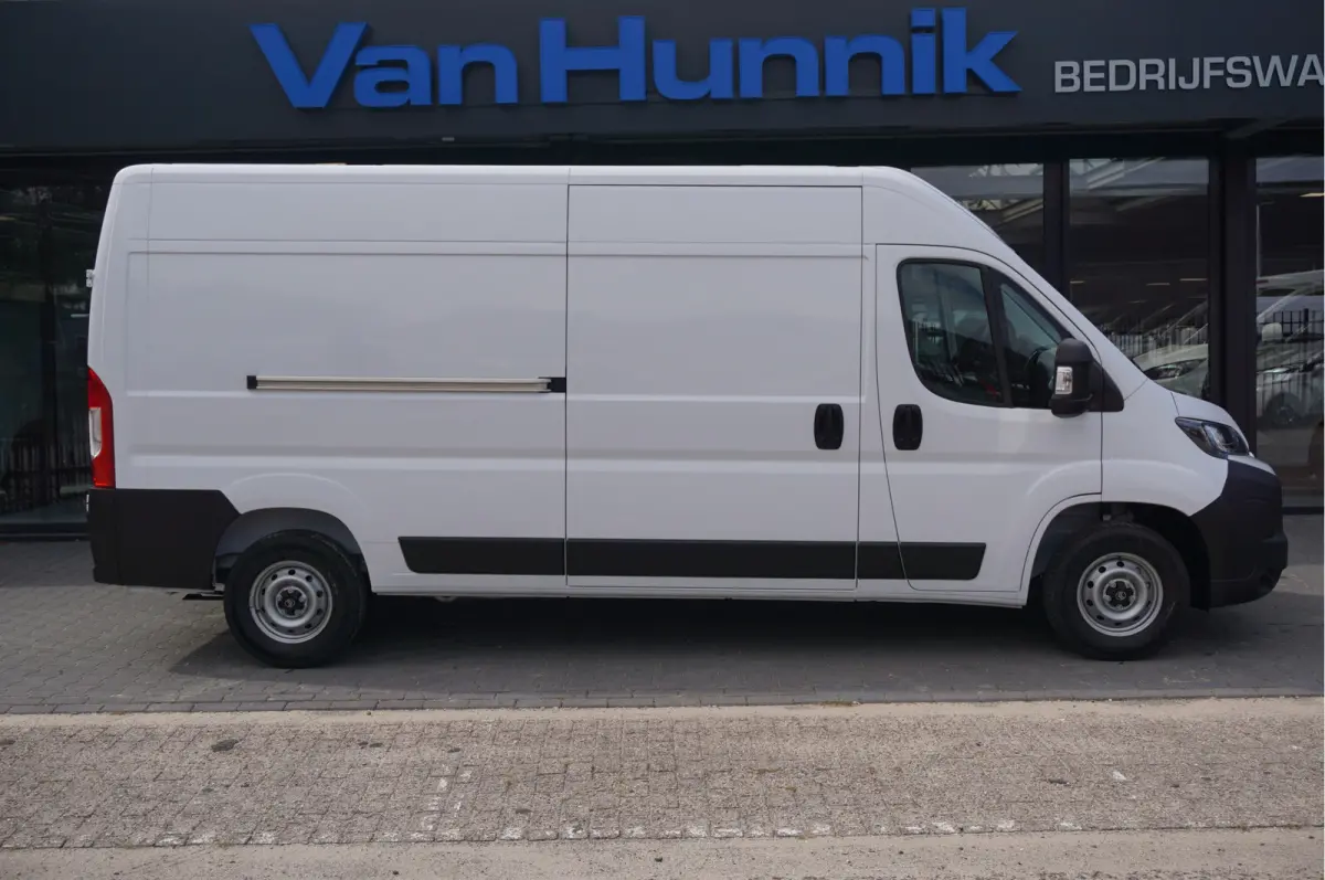 35 2.2 140PK L3H2 BPM VRIJ!! 10" Navi, Climate, Camera, 270º Deur!! NR. J910*
