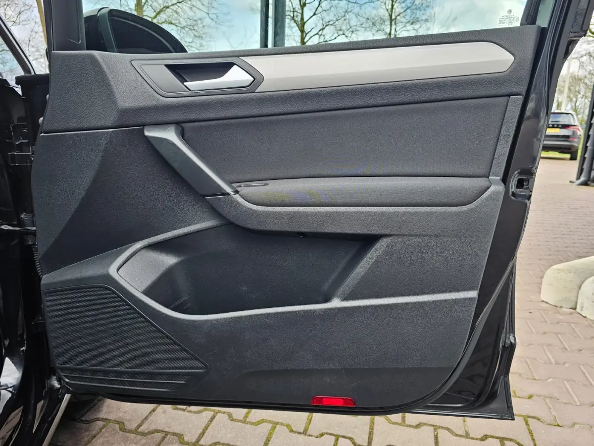 1.2 TSI Comfortline 7-persoons | Climatronic | Trekhaak | LMV | Cruise | App-connect |