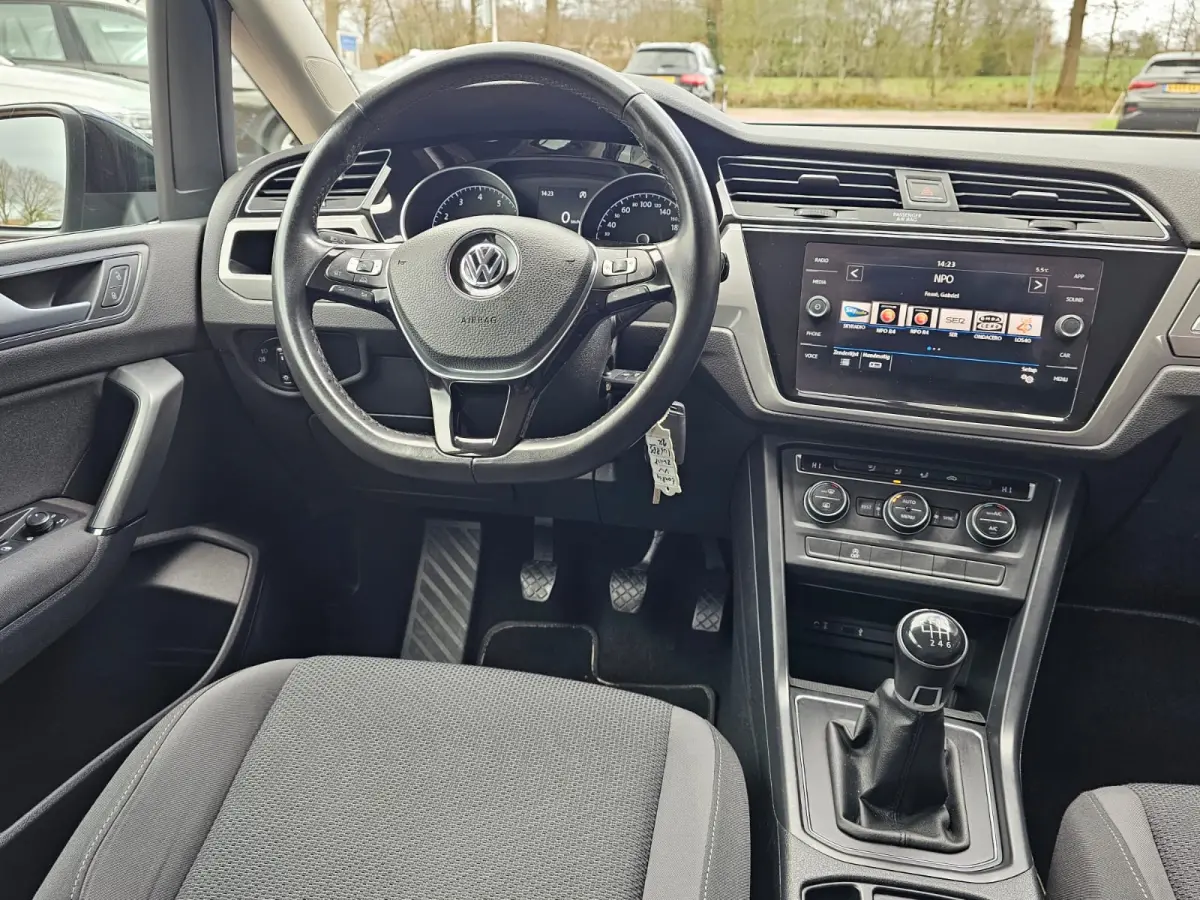 1.2 TSI Comfortline 7-persoons | Climatronic | Trekhaak | LMV | Cruise | App-connect |