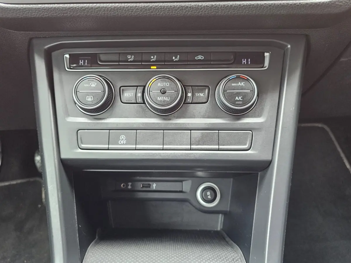 1.2 TSI Comfortline 7-persoons | Climatronic | Trekhaak | LMV | Cruise | App-connect |