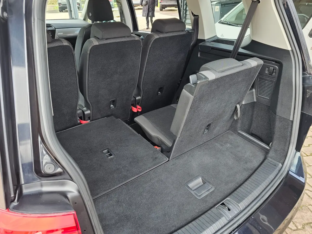 1.2 TSI Comfortline 7-persoons | Climatronic | Trekhaak | LMV | Cruise | App-connect |