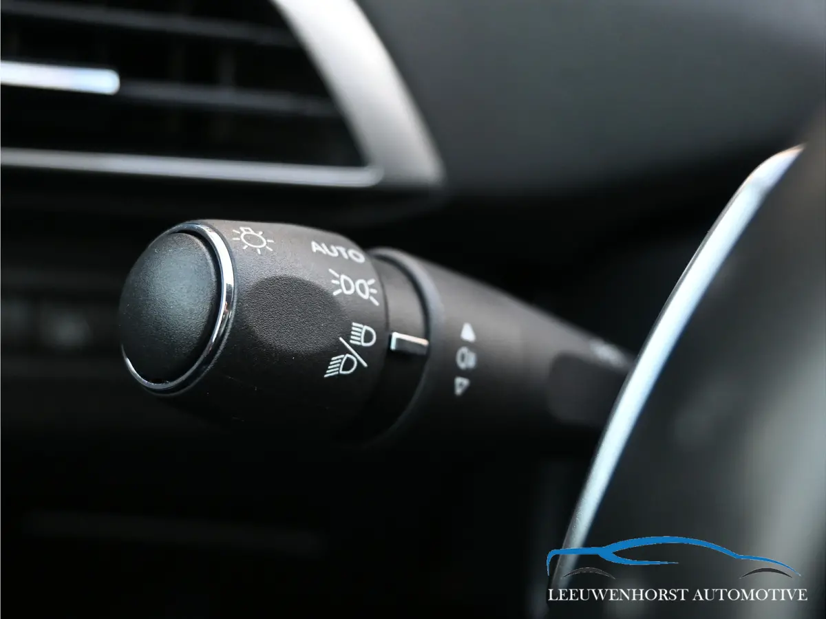 1.2 PureTech Allure Pack Business, AUTOMAAT, Apple Carplay, half leer, 360° camera, digit. dashb. NL-dealerauto