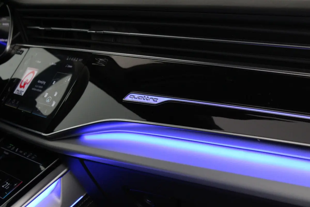 55 TFSI e quattro S line > (Full Option) Nacht/Lazer/Pano./Ventialtie/360/Head up.....