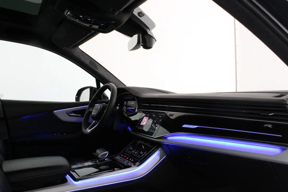 55 TFSI e quattro S line > (Full Option) Nacht/Lazer/Pano./Ventialtie/360/Head up.....