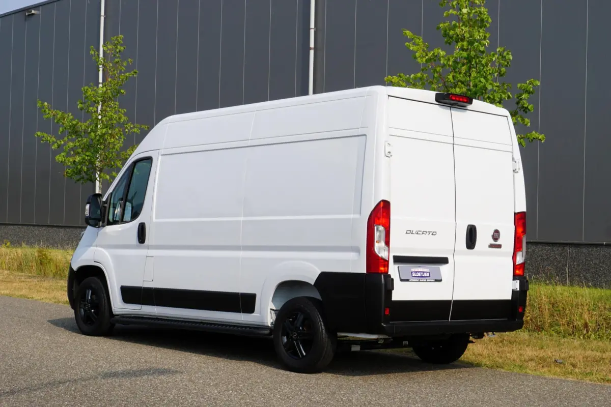 35 2.2 MultiJet L2H2 Nieuwstaat |BPM vrij! |140 pk |3500 KG |Luxe uitvoering |Camera |Cruise |Navi |Groot scherm |2e airbag |Reservewiel |Climate control