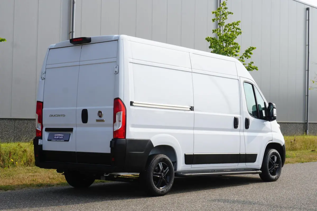 35 2.2 MultiJet L2H2 Nieuwstaat |BPM vrij! |140 pk |3500 KG |Luxe uitvoering |Camera |Cruise |Navi |Groot scherm |2e airbag |Reservewiel |Climate control