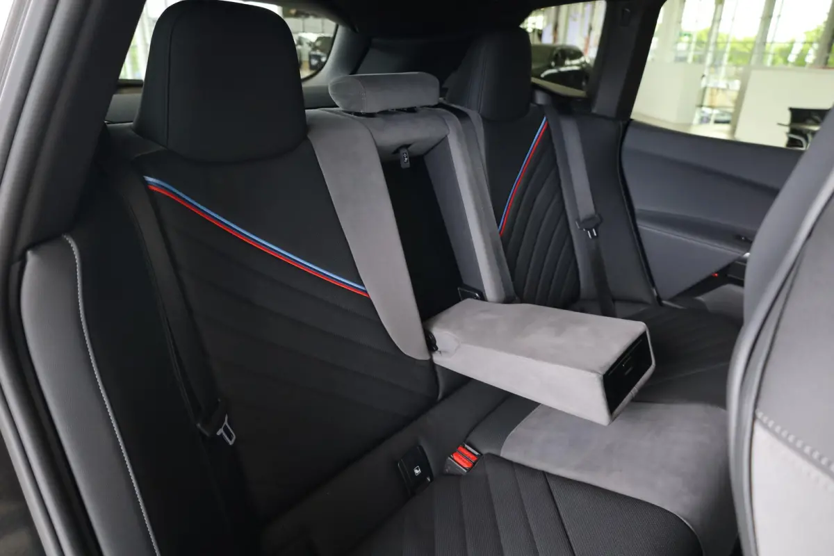 xDrive60 | M Sportpakket Pro | Harman/Kardon | SOH 100% | Driving Assistant Professional | Trekhaak