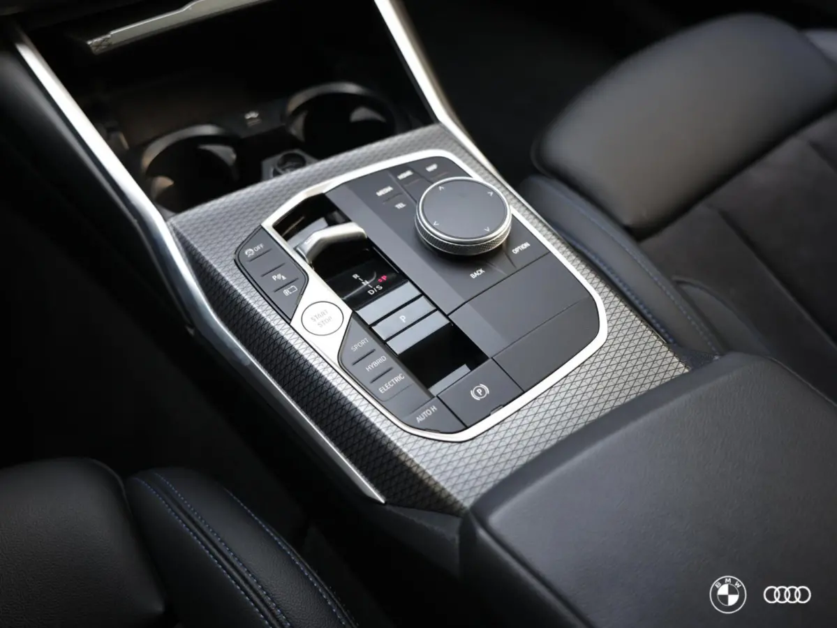 330E M SPORT / HEADUP / KEYLESS / HIFI / 18"
