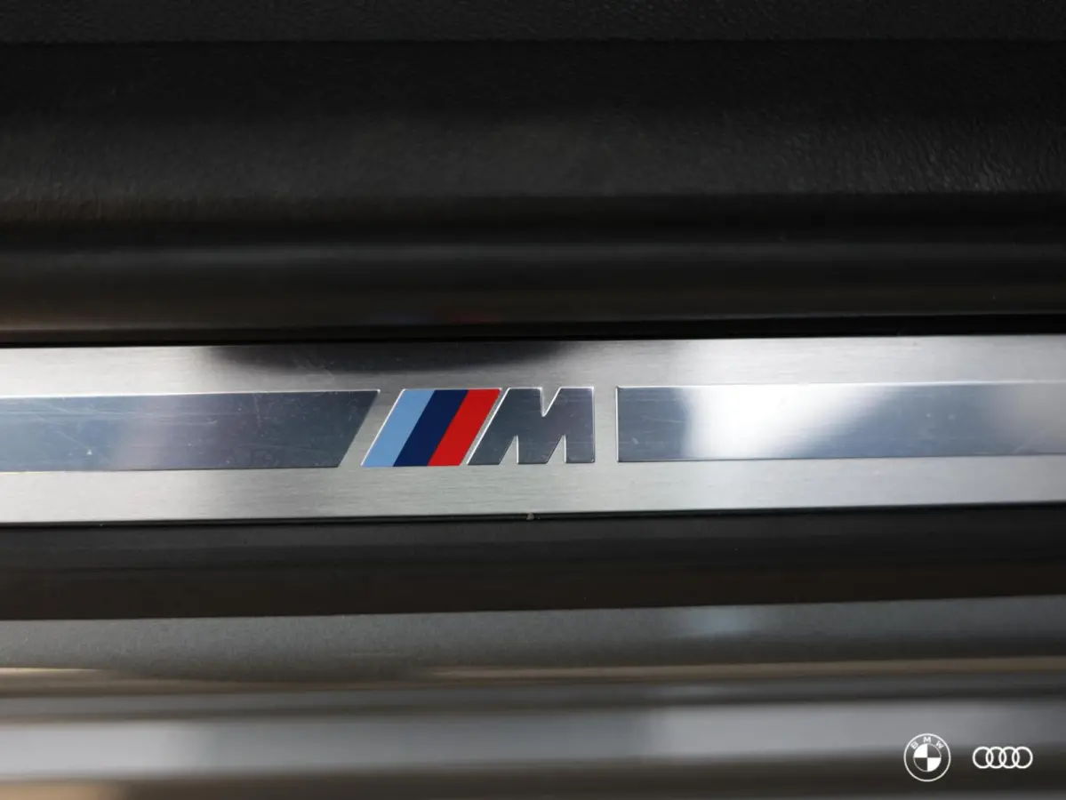 330E M SPORT / HEADUP / KEYLESS / HIFI / 18"