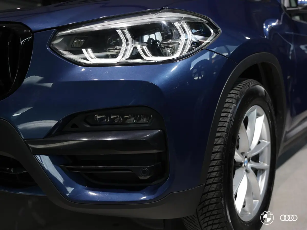 xDrive20i HIGH EXECUTIVE / DEALER ONDH. / LEDER / TREKHAAK / 18"