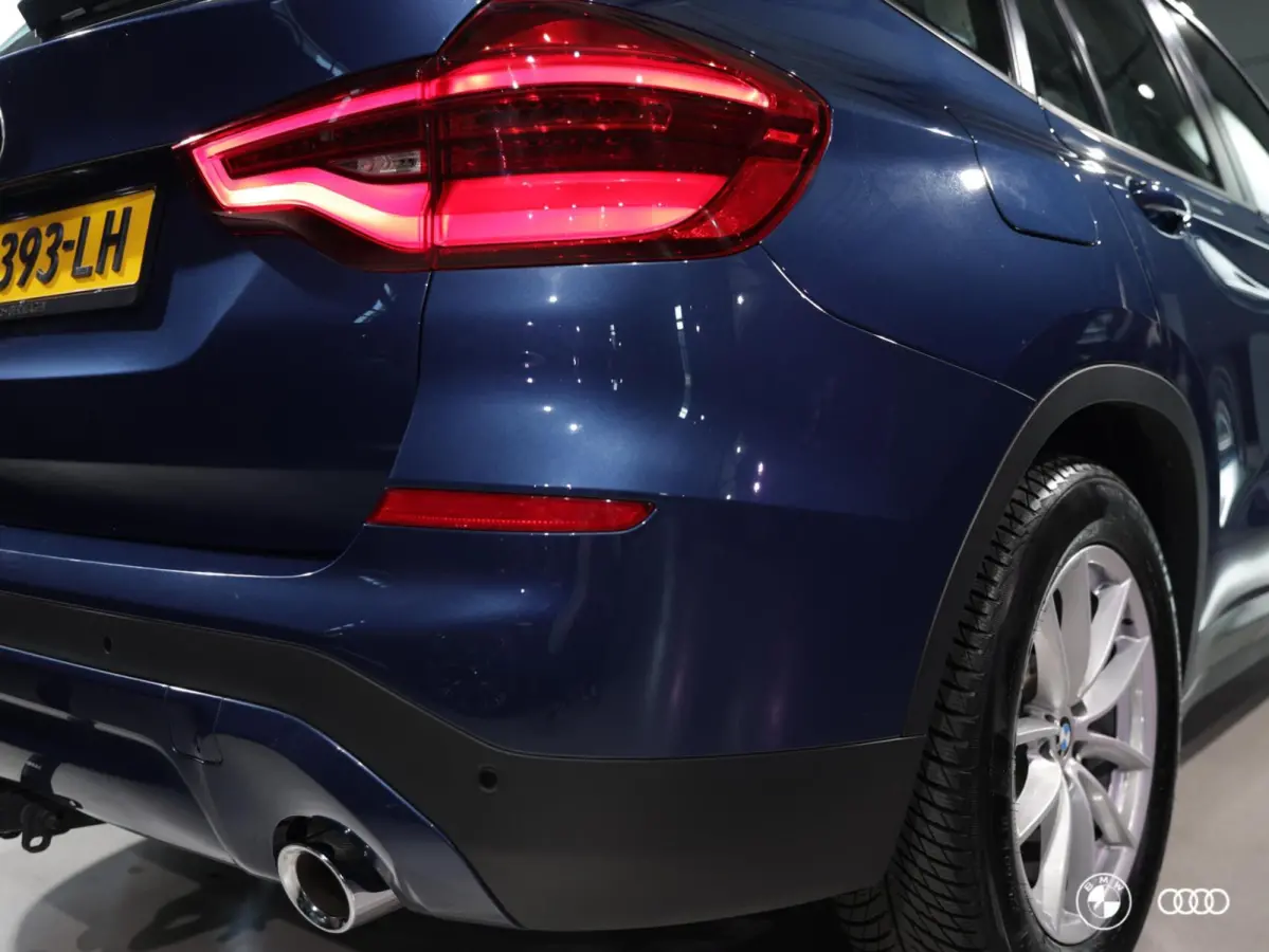 xDrive20i HIGH EXECUTIVE / DEALER ONDH. / LEDER / TREKHAAK / 18"
