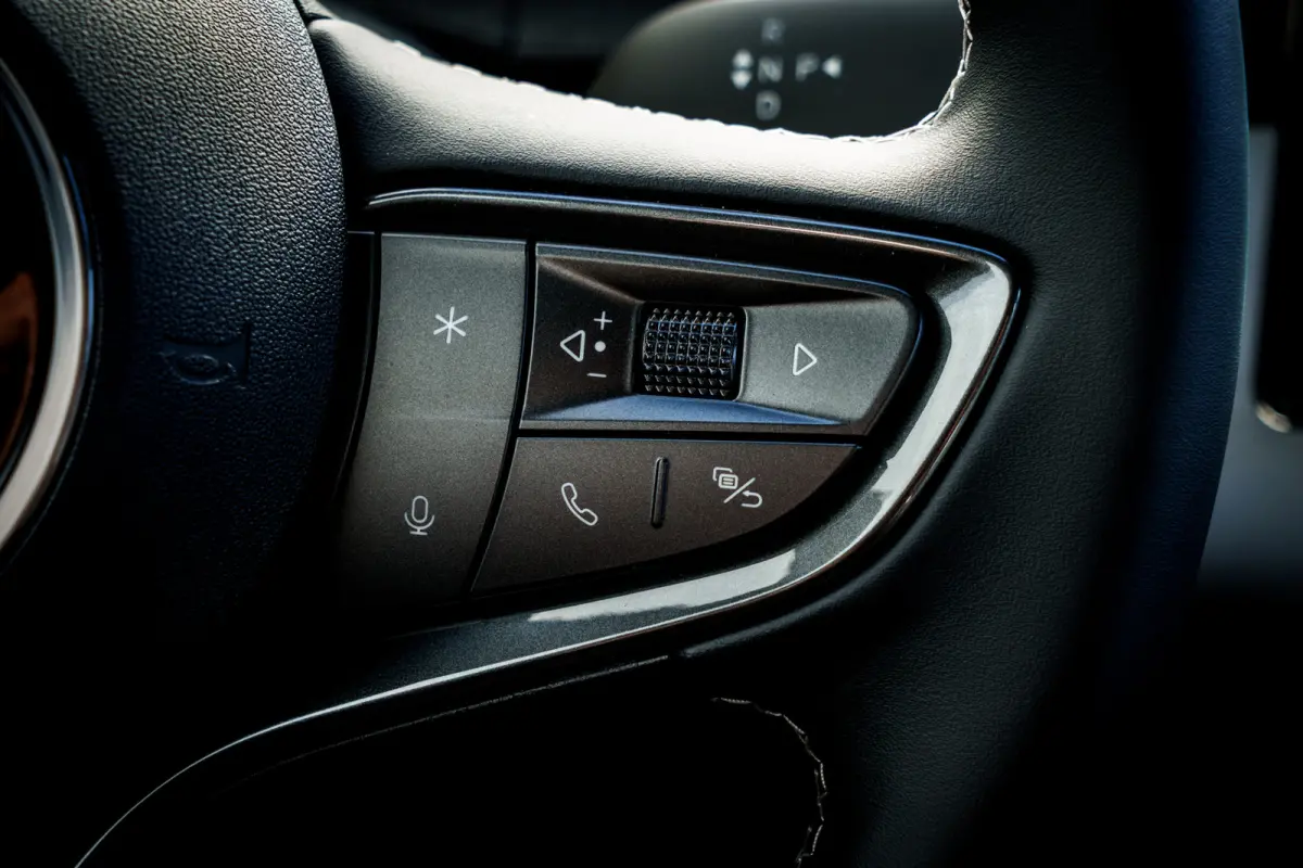 1.5 DM-i 183 Pk PHEV Boost | 1.350 WLTP | Adapt. Cruise | Keyless | Vegan Leder | Camera |  LED verlichting