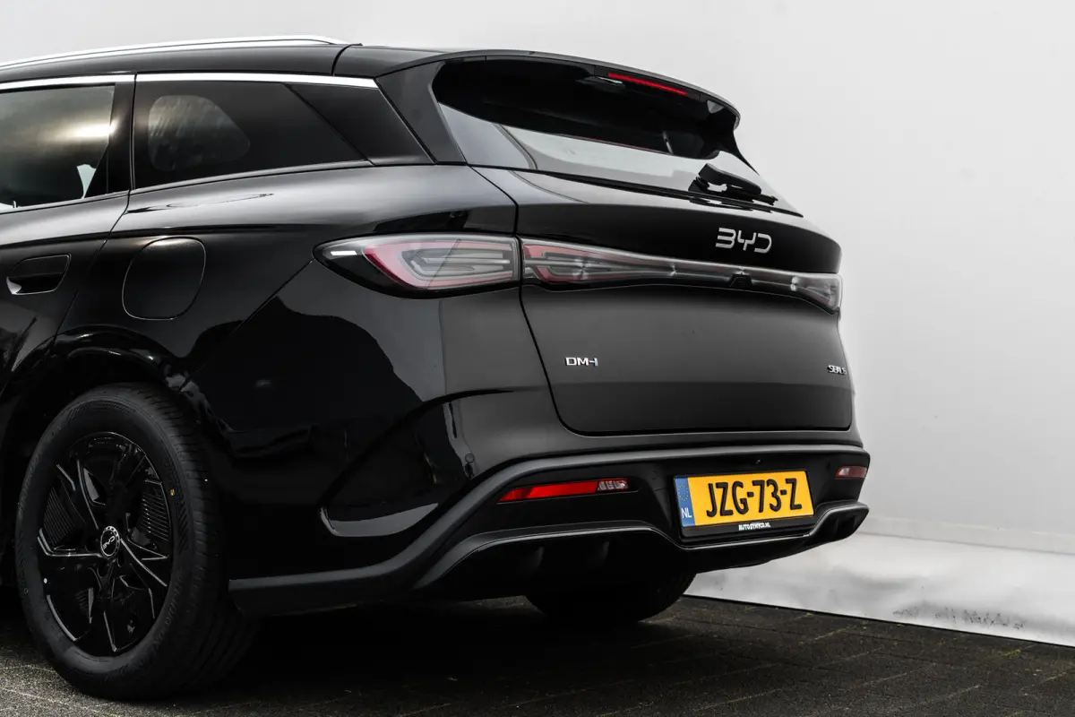 1.5 DM-i 183 Pk PHEV Boost | 1.350 WLTP | Adapt. Cruise | Keyless | Vegan Leder | Camera |  LED verlichting