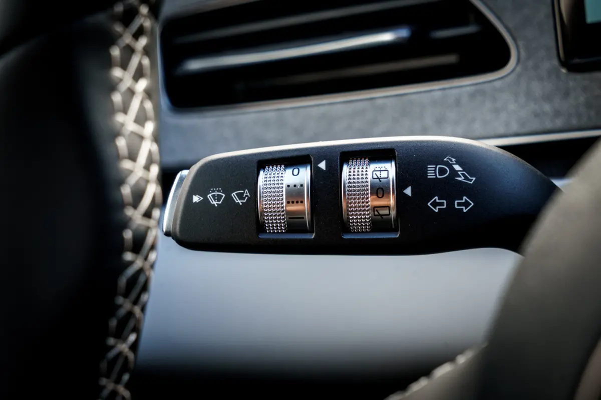 1.5 DM-i 183 Pk PHEV Boost | 1.350 WLTP | Adapt. Cruise | Keyless | Vegan Leder | Camera |  LED verlichting