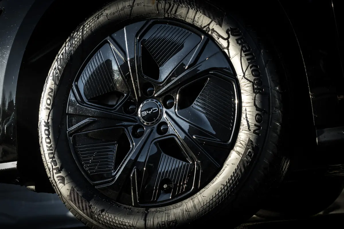 1.5 DM-i 183 Pk PHEV Boost | 1.350 WLTP | Adapt. Cruise | Keyless | Vegan Leder | Camera |  LED verlichting