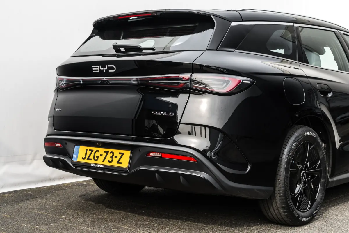 1.5 DM-i 183 Pk PHEV Boost | 1.350 WLTP | Adapt. Cruise | Keyless | Vegan Leder | Camera |  LED verlichting
