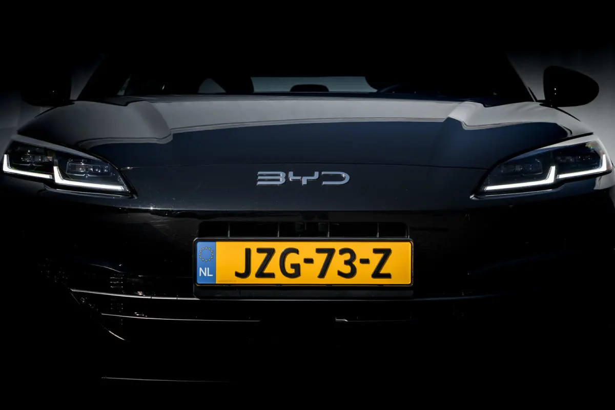 1.5 DM-i 183 Pk PHEV Boost | 1.350 WLTP | Adapt. Cruise | Keyless | Vegan Leder | Camera |  LED verlichting