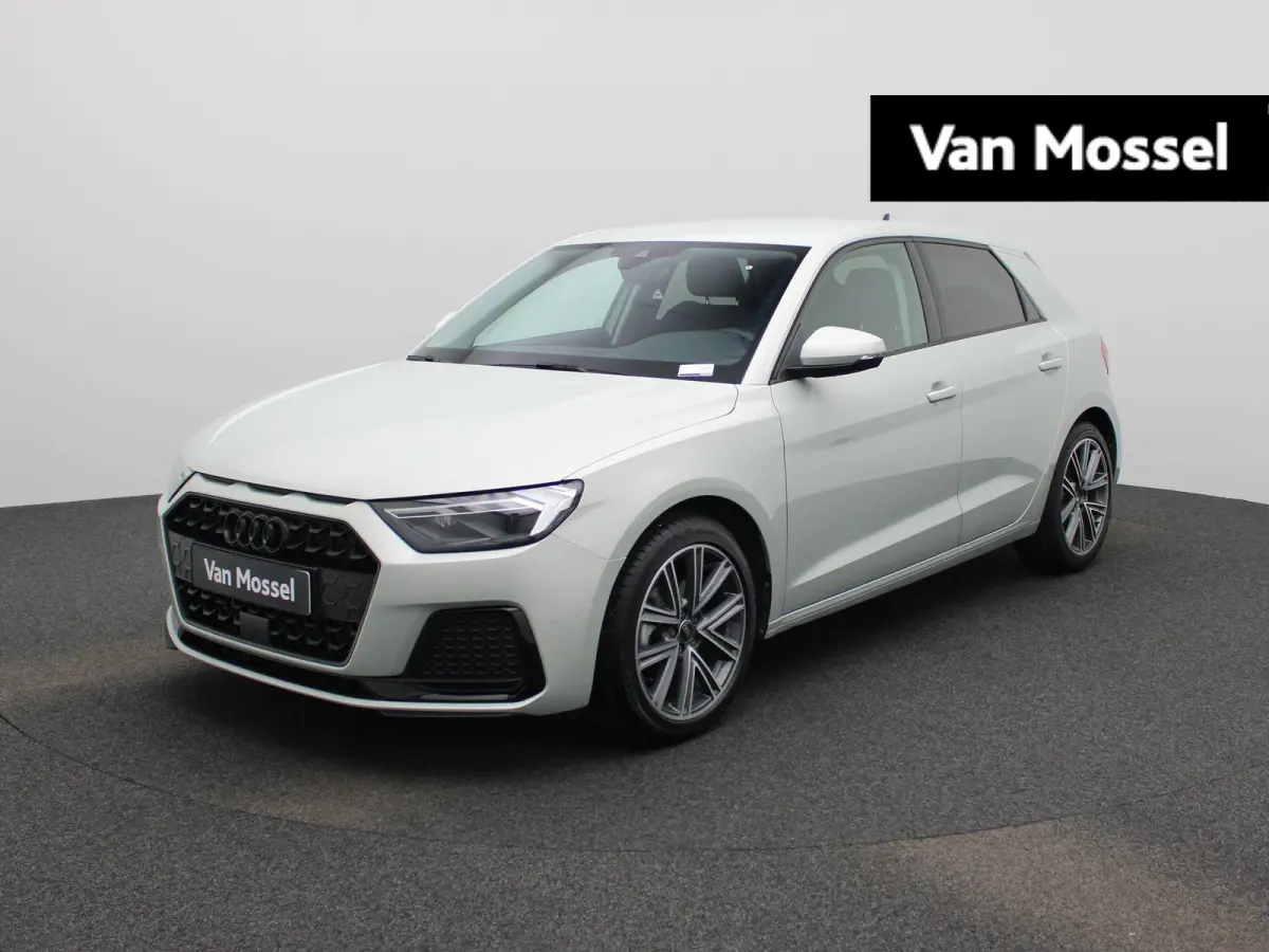 30 TFSI Advanced edition l Adaptive cruise control l Climate control l Stoelverwarming l Navigatie l Climate control l LED-koplampen l Audi sound system l Privacy glas l Optiekpakket zwart p