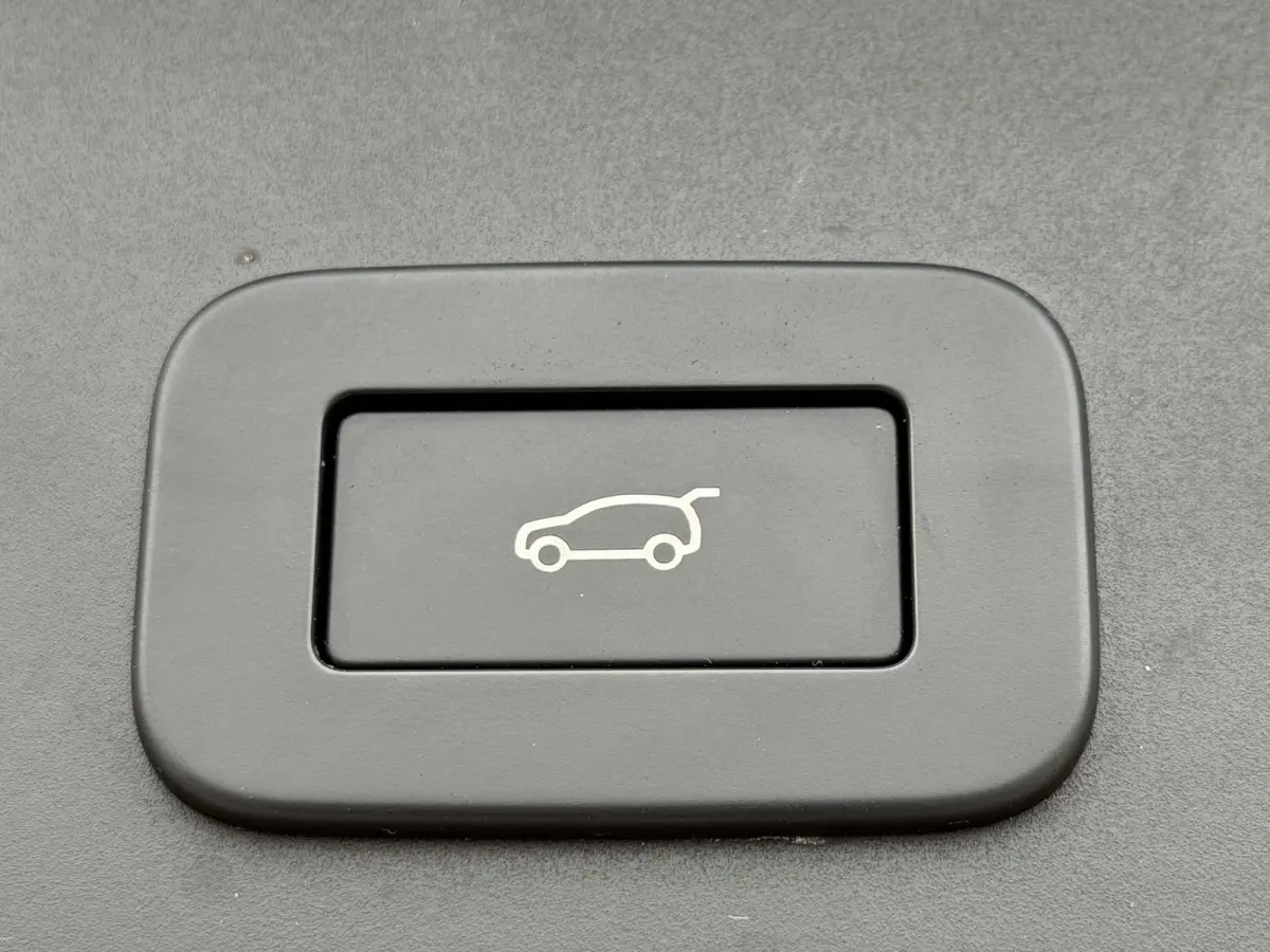 1.5 P300e PHEV AWD R-Dynamic SE FACELIFT|Schuif/kantel|Meridian|360Cam|HUD|Winterpakket|