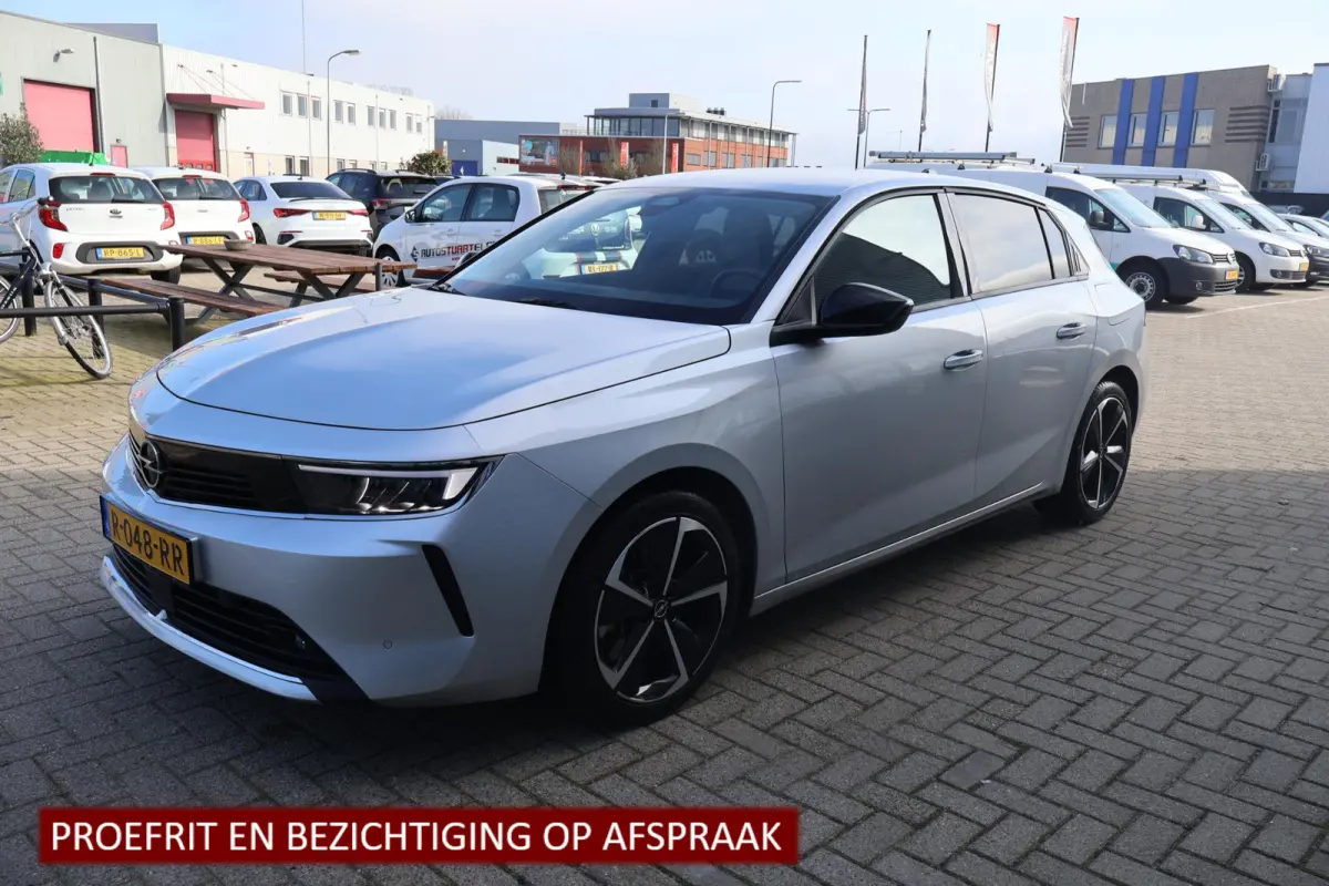 1.6 Hybrid Business Edition 1e Eigenaar | Volledig Onderh | NAP | BTW | Winterpack | Camera | Navi | Climate | DAB | ACC | Carplay | 1 kabel | LED | Keyless | PDC