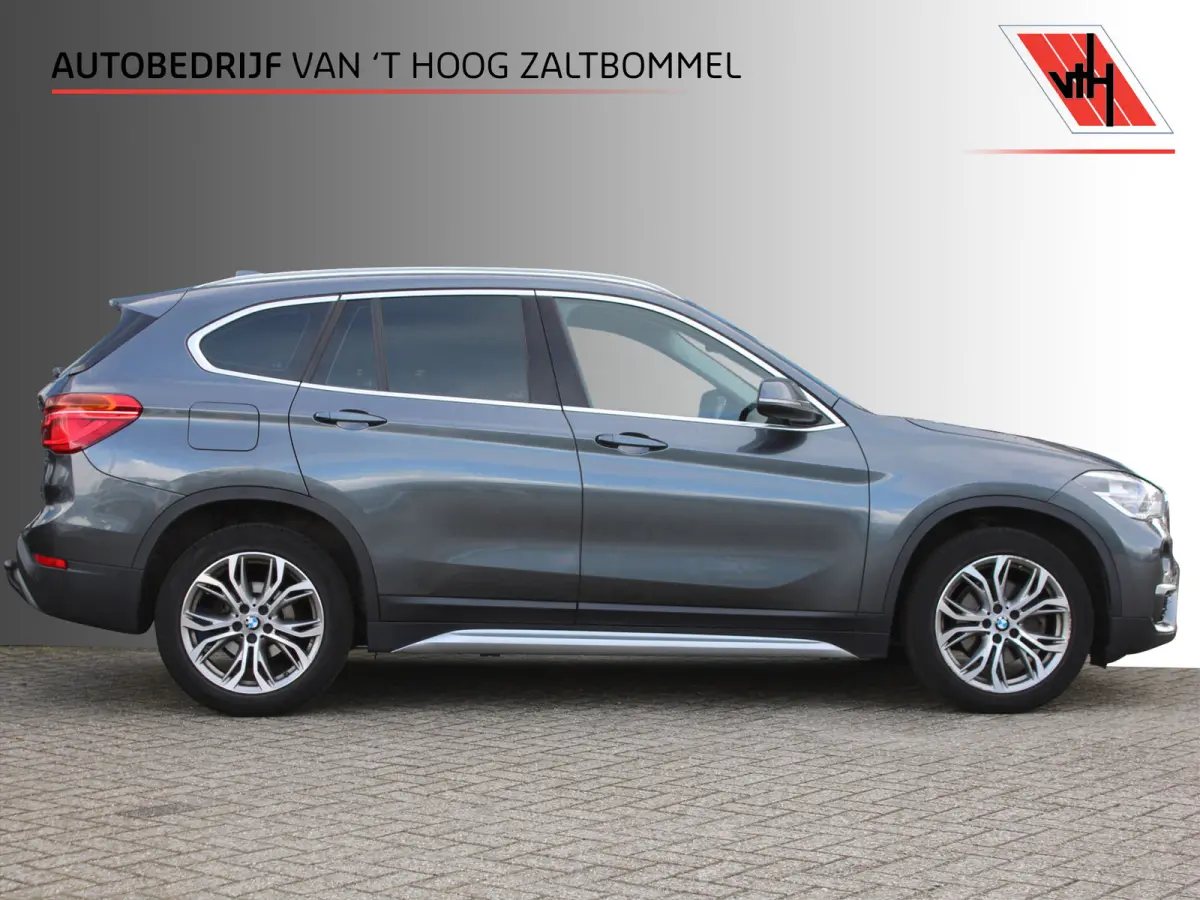 sDrive18i Automaat Executive X-Line Sportstoelen 18'' NAVI TREKHAAK