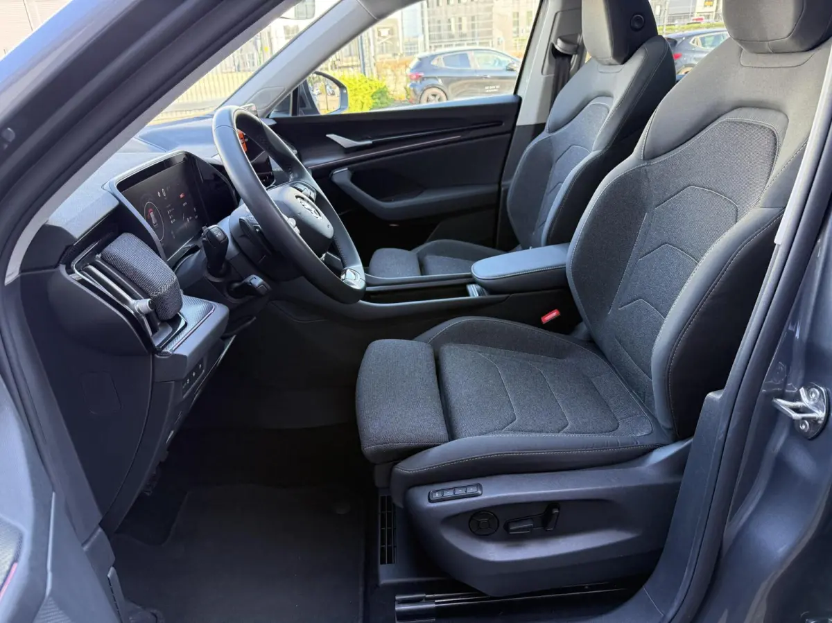 1.5 TSI MHEV Business 7p PANORAMADAK