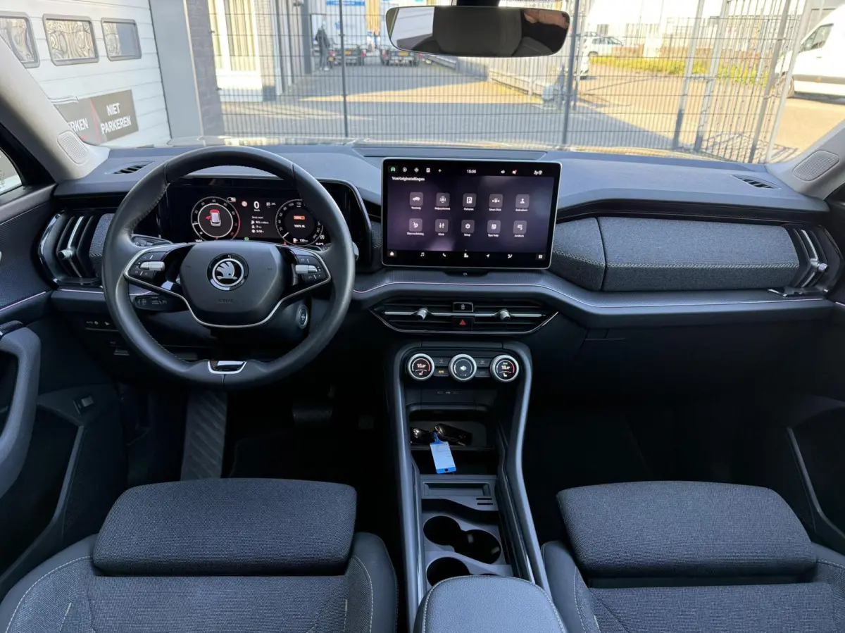 1.5 TSI MHEV Business 7p PANORAMADAK
