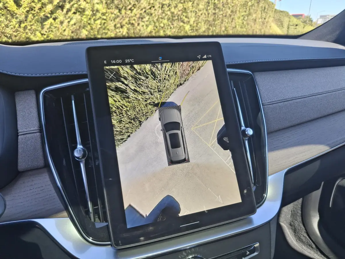 T8 Plug-in hybrid AWD Ultra Dark | Nappaleder | Luchtvering | 360 Camera | Panoramadak |