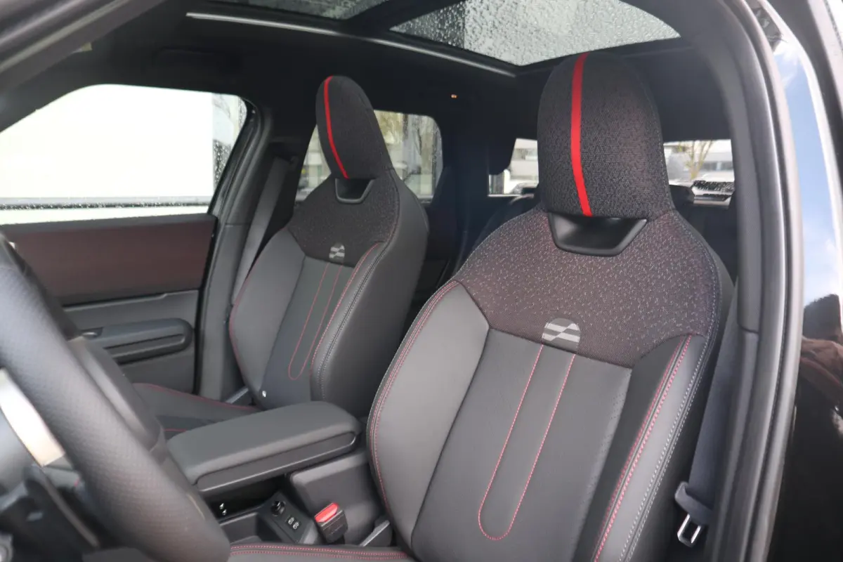 SE ALL4 | John Cooper Works Trim + XL Pakket | SOH 100% |