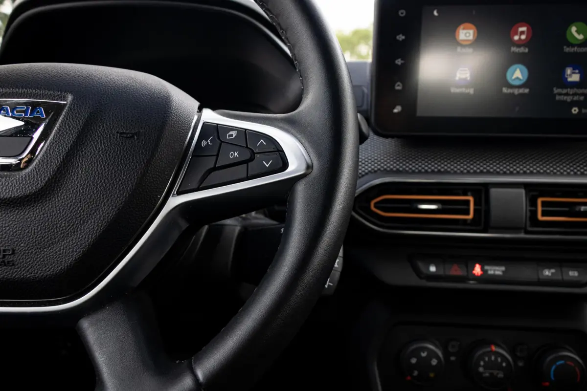 1.0 TCe 90 Expression CarPlay | Camera | Cruise | Navi