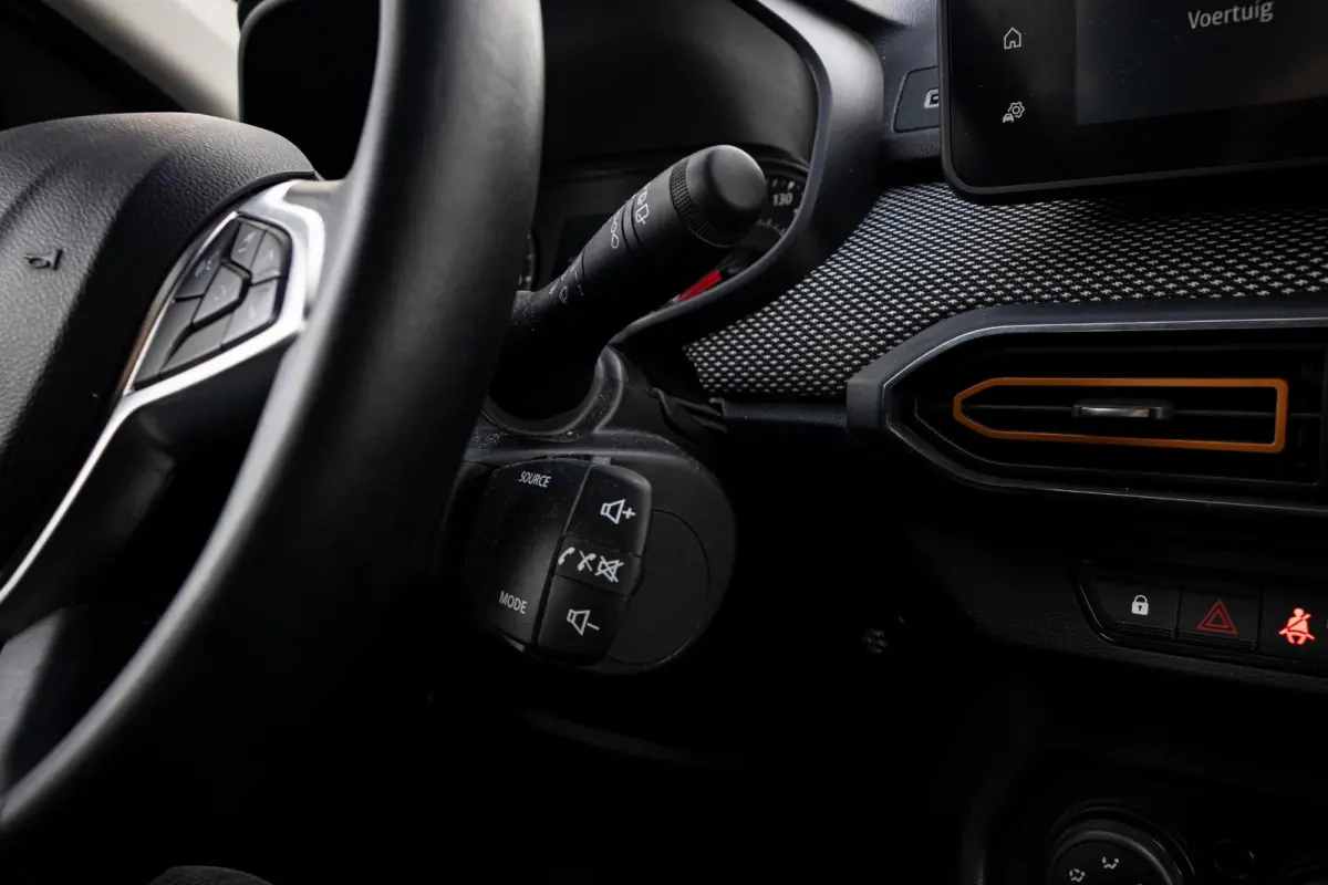 1.0 TCe 90 Expression CarPlay | Camera | Cruise | Navi