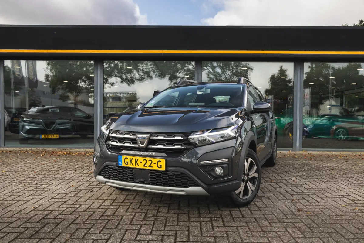 1.0 TCe 90 Expression CarPlay | Camera | Cruise | Navi