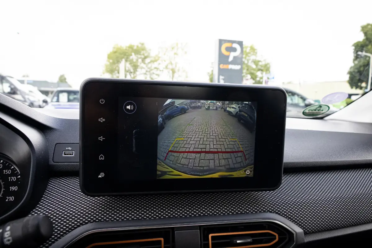 1.0 TCe 90 Expression CarPlay | Camera | Cruise | Navi