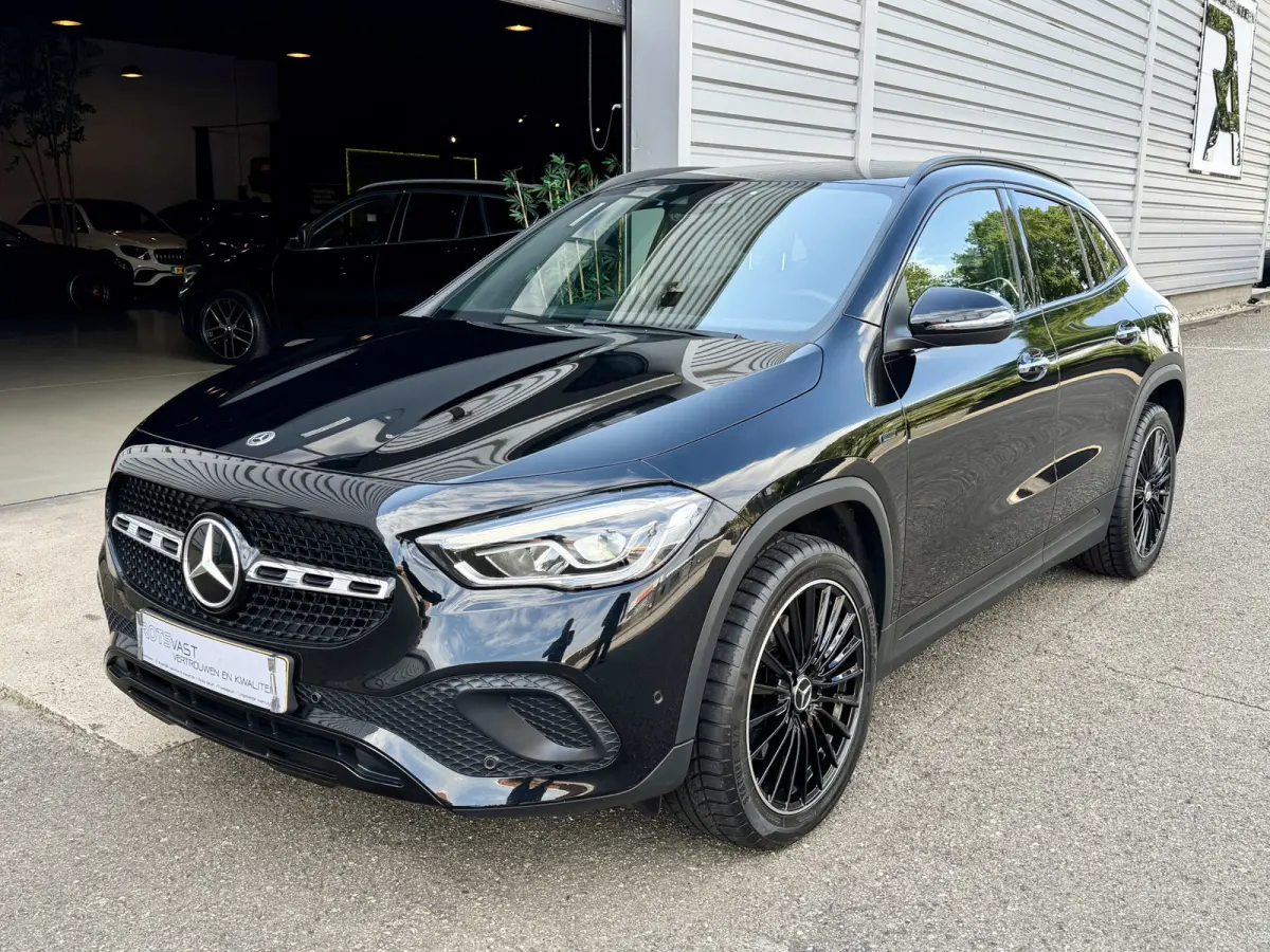 250e Luxury LED|Camera|Sfeer|Leer Zwart